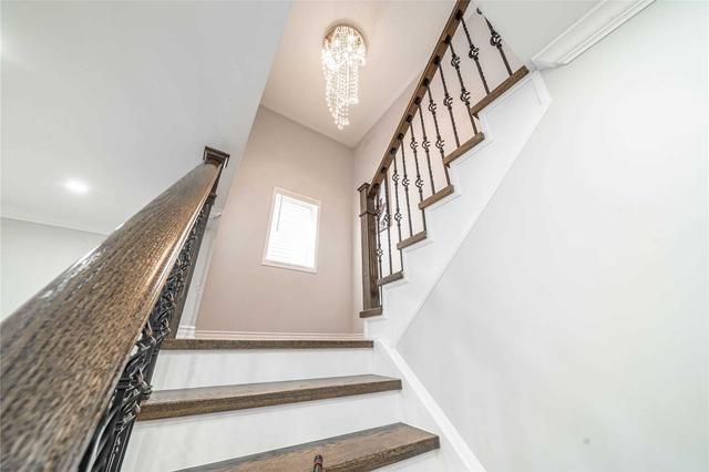 1108 Park Ridge Dr, House detached with 4 bedrooms, 4 bathrooms and 4 parking in Oshawa ON | Image 11