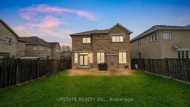 40 Messina Ave, House detached with 4 bedrooms, 3 bathrooms and 6 parking in Brampton ON | Image 26