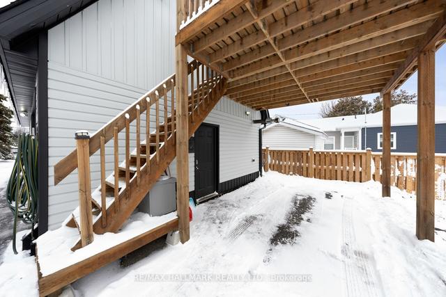 1584 Highway 2 Rd, House detached with 3 bedrooms, 3 bathrooms and 18 parking in Clarington ON | Image 26