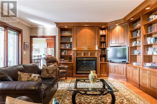 42 Bayview Drive, House detached with 4 bedrooms, 3 bathrooms and null parking in St. Catharines ON | Image 19