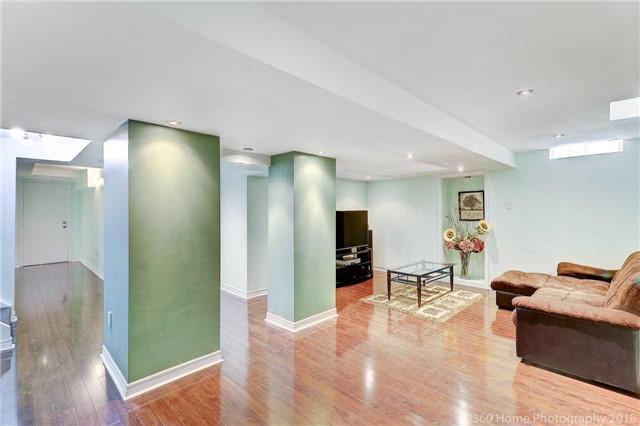 19 La Rocca Ave, House detached with 4 bedrooms, 4 bathrooms and 3 parking in Vaughan ON | Image 12