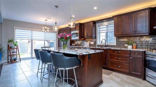 3387 Paulpeel Avenue, House detached with 5 bedrooms, 3 bathrooms and 4 parking in London ON | Image 7