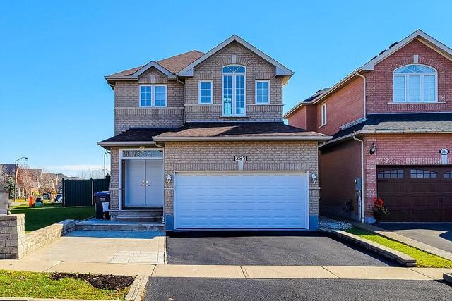 382 Rocca Court, House detached with 6 bedrooms, 4 bathrooms and 3 parking in Mississauga ON | Card Image