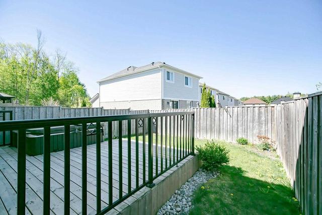 50 Winchester Terr, House attached with 3 bedrooms, 4 bathrooms and 3 parking in Barrie ON | Image 32