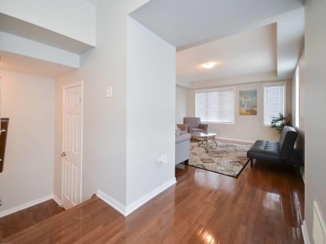 24 - 50 Hillcrest Ave, Townhouse with 3 bedrooms, 3 bathrooms and 1 parking in Brampton ON | Image 4