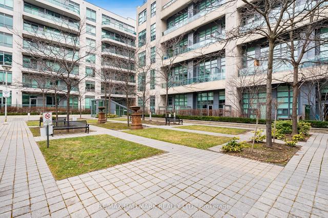 211 - 380 Macpherson Ave, Condo with 2 bedrooms, 2 bathrooms and 1 parking in Toronto ON | Image 17