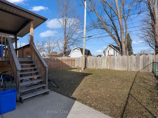 1818 Dominion Blvd, House detached with 3 bedrooms, 3 bathrooms and 4 parking in Windsor ON | Image 22