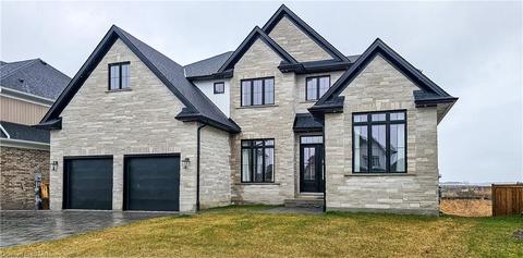 4055 Winterberry Drive, House detached with 4 bedrooms, 3 bathrooms and 4 parking in London ON | Card Image