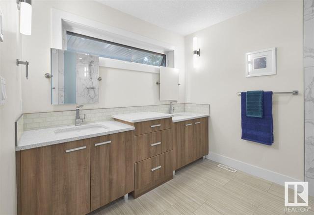 11803 87 Av Nw, House detached with 5 bedrooms, 4 bathrooms and 5 parking in Edmonton AB | Image 25