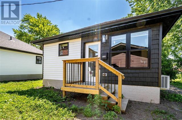 1373 Hickory Unit# Rear, House detached with 1 bedrooms, 1 bathrooms and null parking in Windsor ON | Card Image
