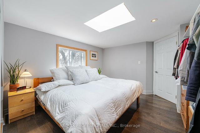 117 Eastville Ave, House detached with 3 bedrooms, 3 bathrooms and 4 parking in Toronto ON | Image 13