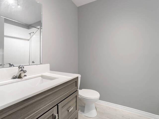 882 Robson St, House attached with 2 bedrooms, 2 bathrooms and 5 parking in Oshawa ON | Image 13