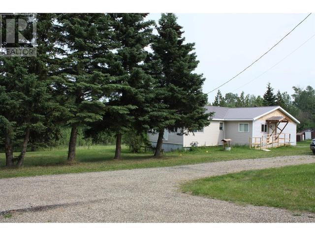 14631 Coffee Creek Subdiv, House detached with 2 bedrooms, 2 bathrooms and null parking in Peace River B BC | Image 1