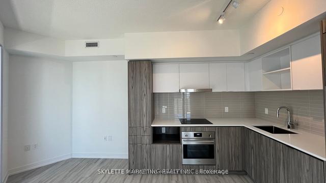 3308 - 55 Cooper St, Condo with 1 bedrooms, 1 bathrooms and 0 parking in Toronto ON | Image 19