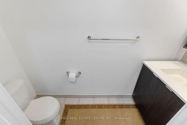 th003 - 2560 Eglinton Ave W, Townhouse with 3 bedrooms, 3 bathrooms and 1 parking in Mississauga ON | Image 21
