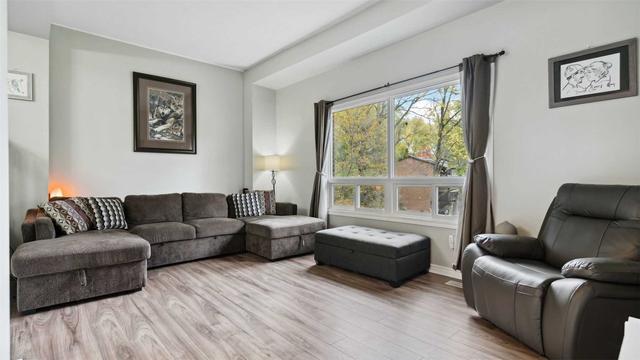 13 Trudy Crt, Condo with 3 bedrooms, 2 bathrooms and 2 parking in Hamilton ON | Image 6
