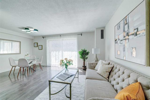 153 - 165 Cherokee Blvd, Townhouse with 4 bedrooms, 2 bathrooms and 1 parking in Toronto ON | Image 9