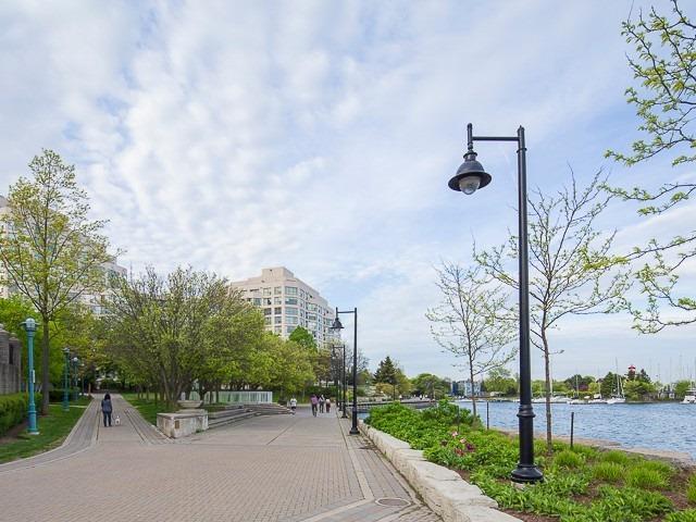 2110 - 2285 Lakeshore Blvd W, Condo with 1 bedrooms, 1 bathrooms and 1 parking in Toronto ON | Image 19