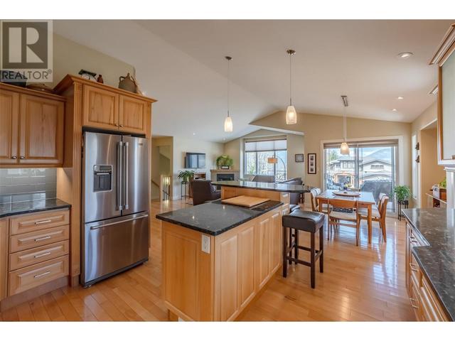 136 Westview Drive, House detached with 4 bedrooms, 3 bathrooms and 2 parking in Penticton BC | Image 14
