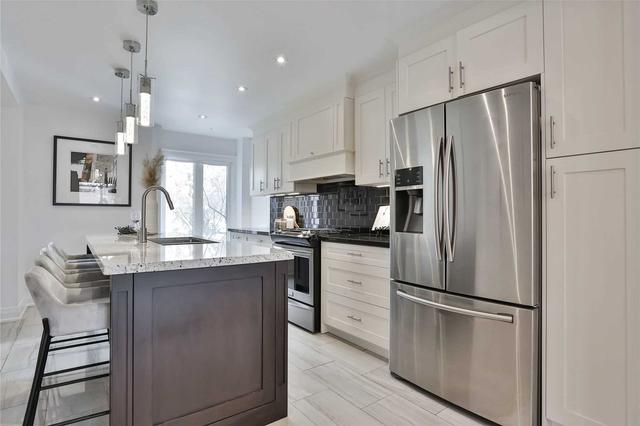 168 Kingsbridge Garden Circ, House detached with 3 bedrooms, 4 bathrooms and 4 parking in Mississauga ON | Image 38