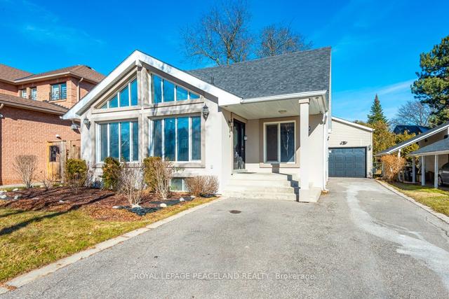 20 Broadleaf Rd, House detached with 3 bedrooms, 3 bathrooms and 7 parking in Toronto ON | Image 25