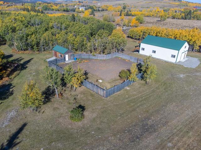 263045 Range Road 60, House detached with 5 bedrooms, 2 bathrooms and null parking in Rocky View County AB | Image 37