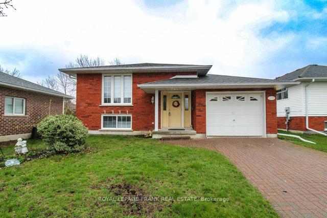 239 Franmor Dr, House detached with 2 bedrooms, 2 bathrooms and 3 parking in Peterborough ON | Image 1