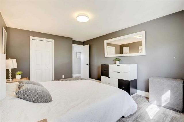 1259 Treeland St, House semidetached with 4 bedrooms, 2 bathrooms and 4 parking in Burlington ON | Image 10