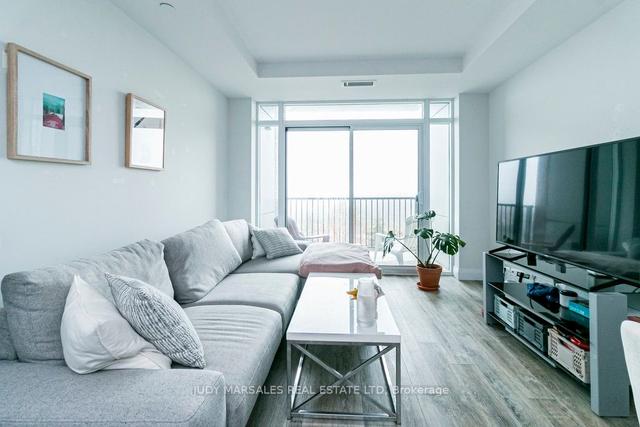 335 - 1 Redfern Ave, Condo with 1 bedrooms, 1 bathrooms and 1 parking in Hamilton ON | Image 4