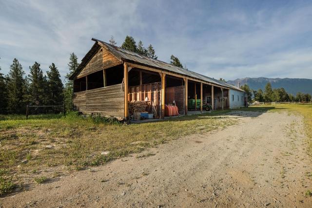 4901 Ld Ranch Road, House detached with 3 bedrooms, 2 bathrooms and null parking in East Kootenay E BC | Image 49