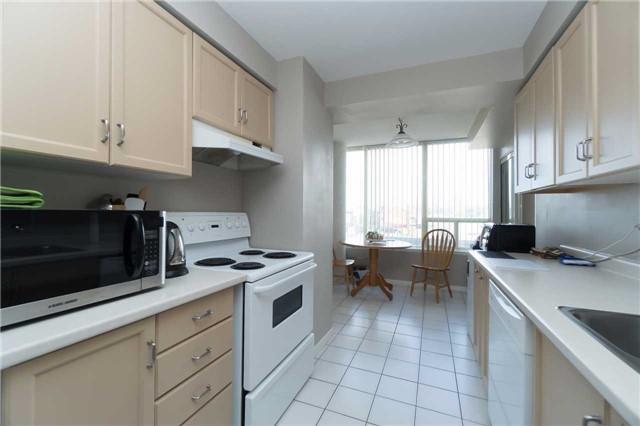 205 - 350 Rathburn Rd W, Condo with 2 bedrooms, 2 bathrooms and 1 parking in Mississauga ON | Image 6