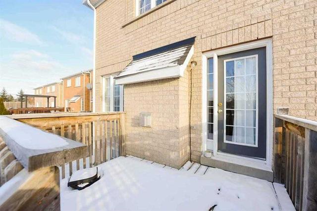 upper - 3023 Mission Hill Dr, House semidetached with 4 bedrooms, 3 bathrooms and 2 parking in Mississauga ON | Image 2