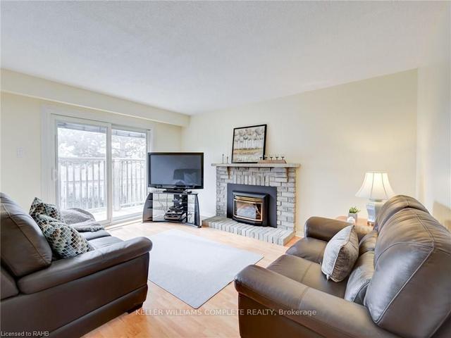 16 Normandy Pl, House detached with 4 bedrooms, 4 bathrooms and 6 parking in Brampton ON | Image 3