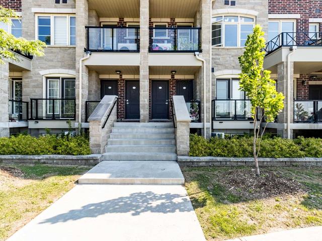 09 - 200 Veterans Dr, House attached with 3 bedrooms, 2 bathrooms and 2 parking in Brampton ON | Image 12