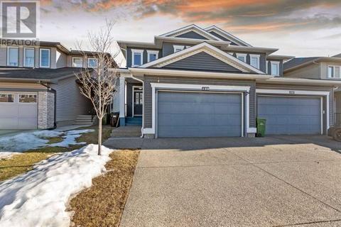199 Evanswood Circle Nw, House semidetached with 4 bedrooms, 3 bathrooms and 4 parking in Calgary AB | Card Image