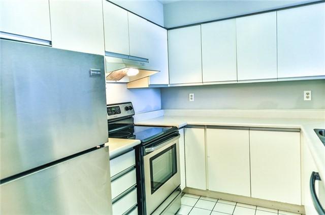 907 - 410 Mclevin Ave, Condo with 2 bedrooms, 2 bathrooms and 1 parking in Toronto ON | Image 12