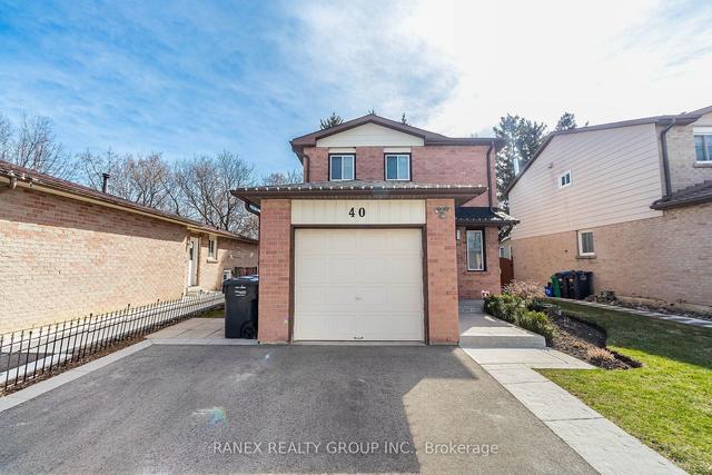 40 Talbot St, House detached with 3 bedrooms, 3 bathrooms and 4 parking in Brampton ON | Image 34