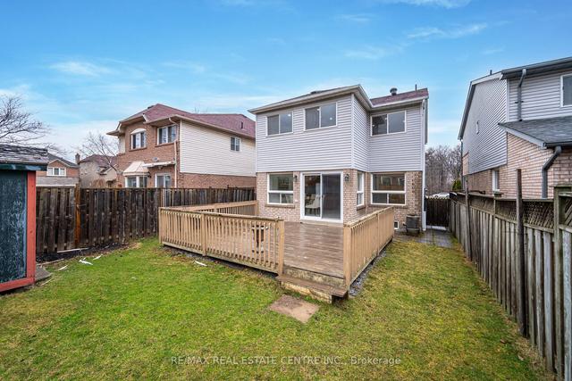 5938 Chorley Pl, House detached with 3 bedrooms, 3 bathrooms and 6 parking in Mississauga ON | Image 32
