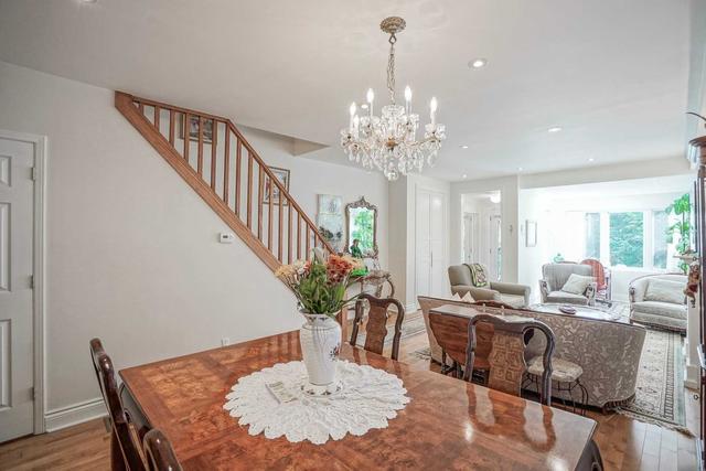 158 Wineva Ave, House semidetached with 3 bedrooms, 3 bathrooms and 1 parking in Toronto ON | Image 5