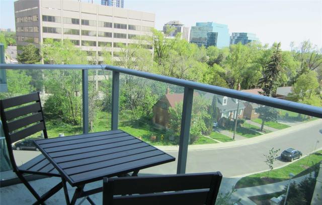 709 - 35 Bales Ave, Condo with 1 bedrooms, 1 bathrooms and 1 parking in Toronto ON | Image 2