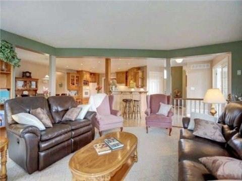 8724 Lincoln Crt, House detached with 3 bedrooms, 3 bathrooms and 4 parking in Perth ON | Image 6