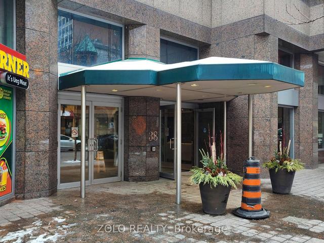 1010 - 38 Elm St, Condo with 1 bedrooms, 1 bathrooms and 0 parking in Toronto ON | Image 12