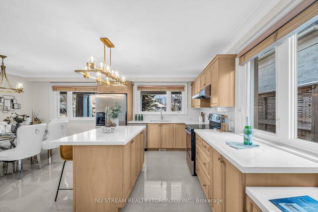 482 The Kingsway, House detached with 4 bedrooms, 4 bathrooms and 6 parking in Toronto ON | Image 32