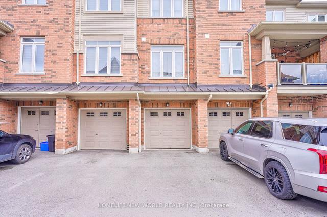 2734 William Jackson Dr, Townhouse with 3 bedrooms, 2 bathrooms and 2 parking in Pickering ON | Image 32