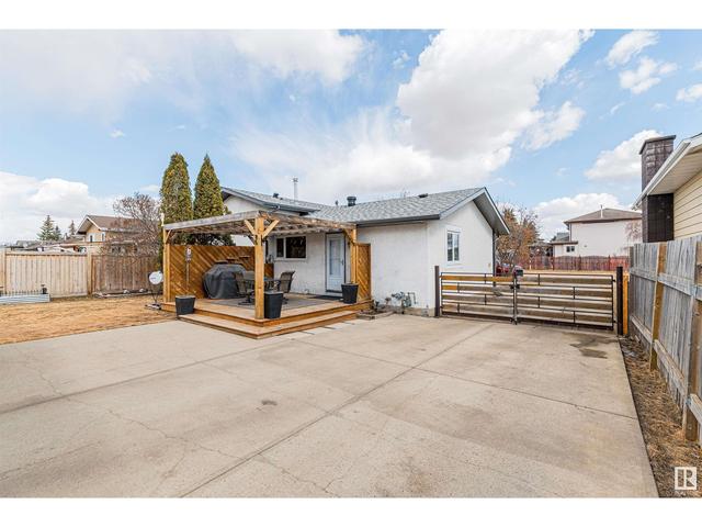 9712 Morinville Dr, House detached with 4 bedrooms, 2 bathrooms and 4 parking in Morinville AB | Image 43