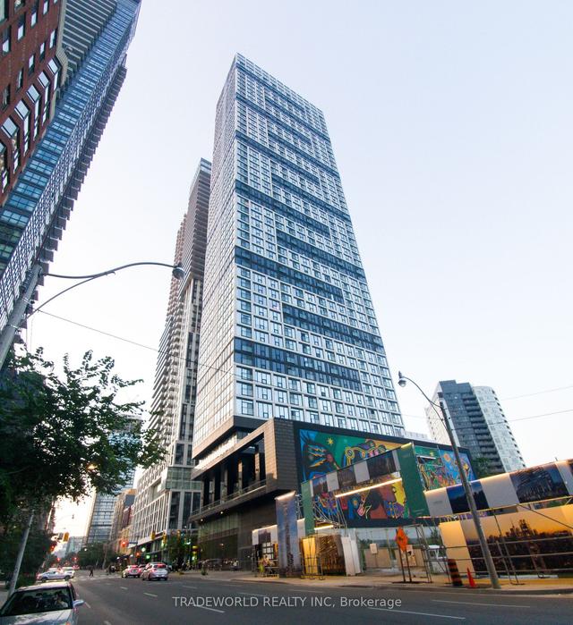 3015 - 181 Dundas St E, Condo with 1 bedrooms, 1 bathrooms and 0 parking in Toronto ON | Image 1