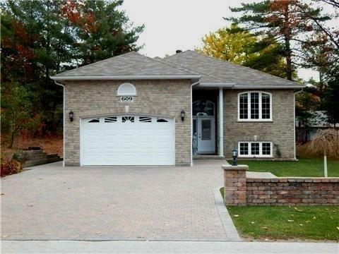 609 Mosley St, House detached with 3 bedrooms, 3 bathrooms and 4 parking in Innisfil ON | Image 1