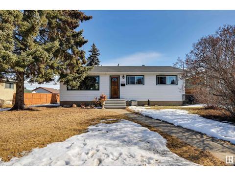 10523 45 St Nw Nw, Edmonton, AB, T6A1X4 | Card Image