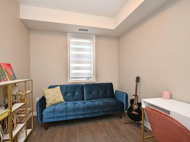 205 - 275 Roxton Road Rd, Townhouse with 2 bedrooms, 2 bathrooms and 2 parking in Oakville ON | Image 5