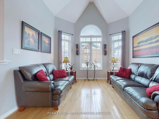 52 Beachpoint Blvd, House detached with 4 bedrooms, 4 bathrooms and 6 parking in Brampton ON | Image 12